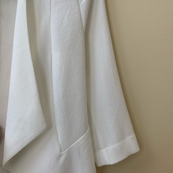 White blazer - Picture 5 of 6